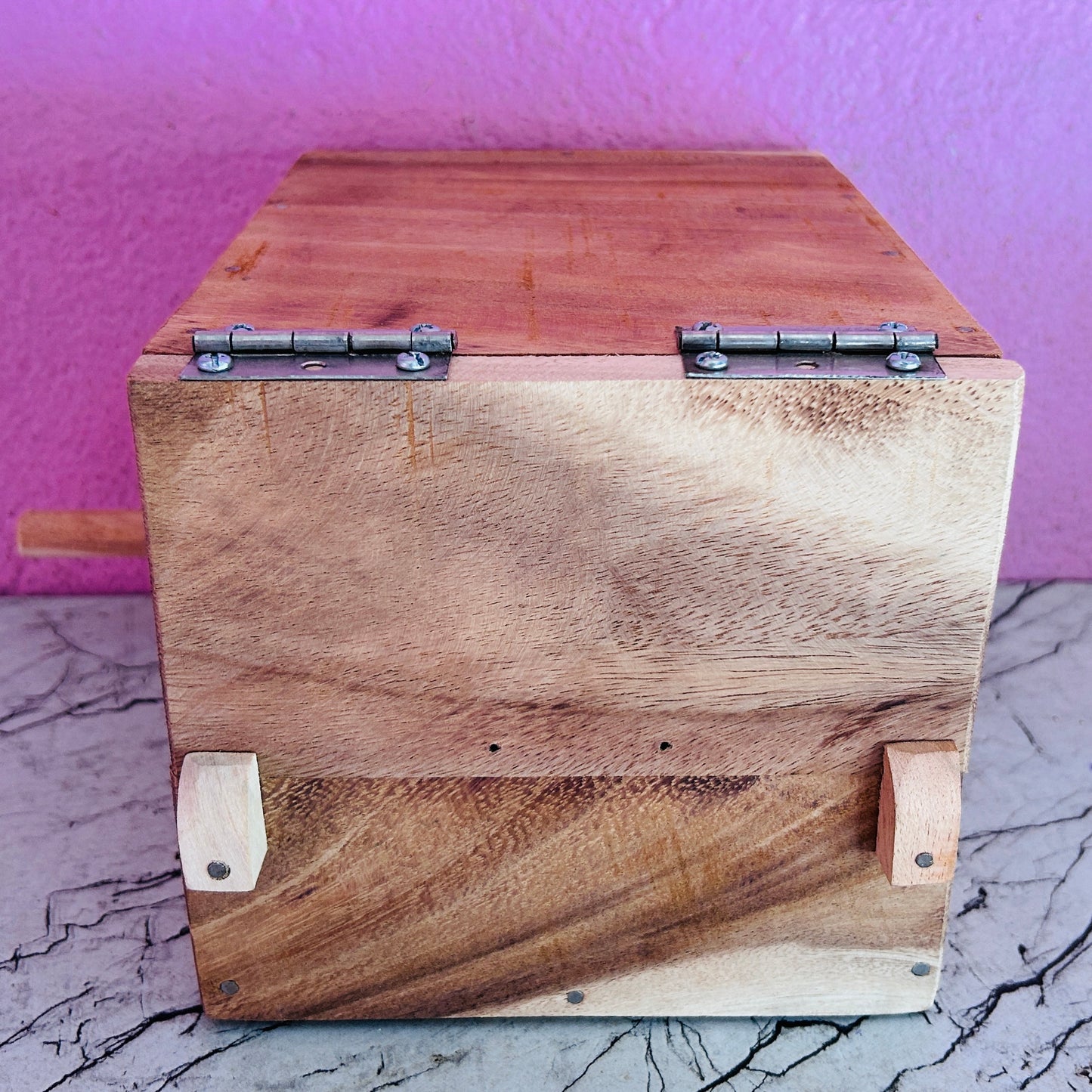 Wooden Lovebird Breeding Box for Nesting – Durable Bird Nest House