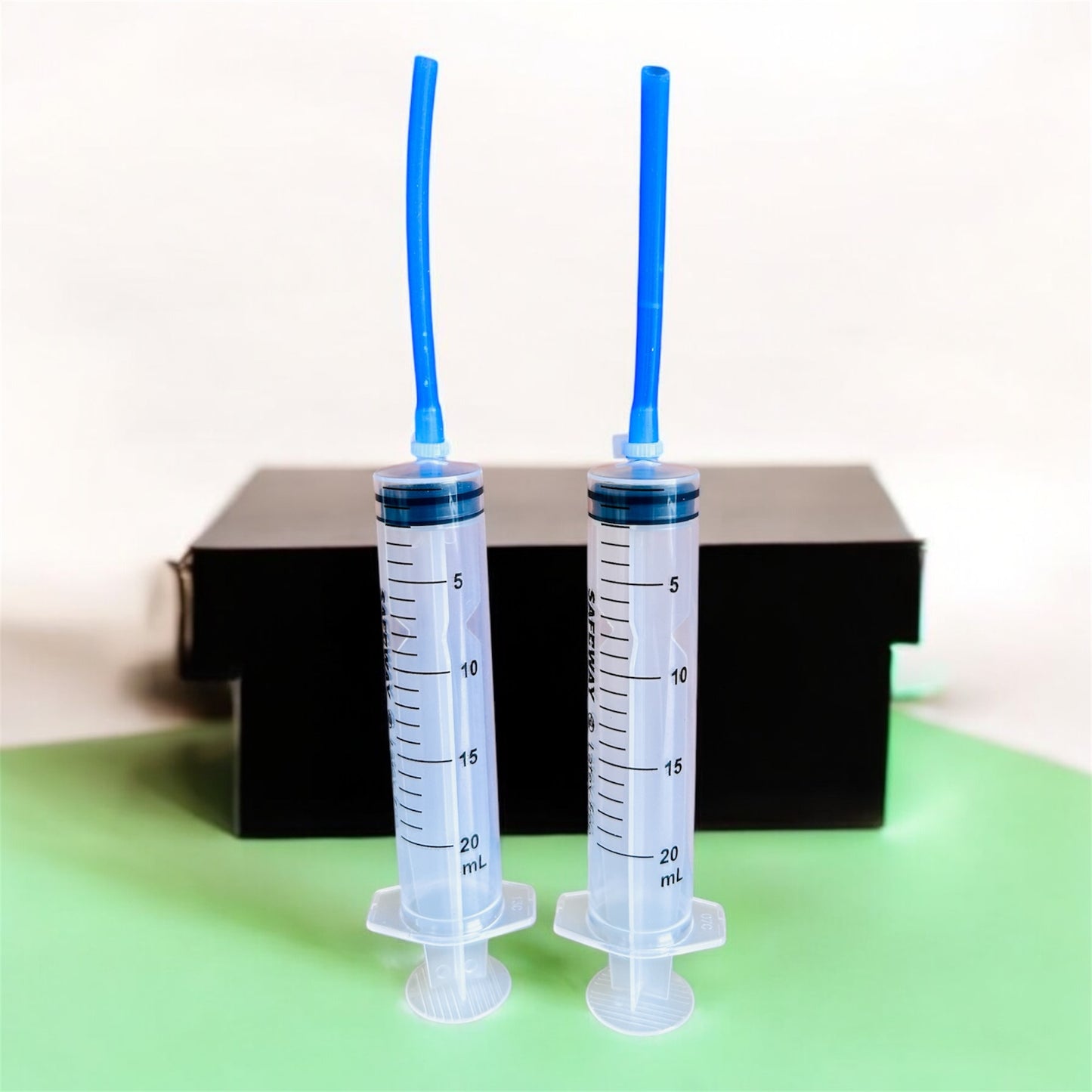 20ml 2 Pieces Bird Hand Feeding Syringe with Soft Rubber Tube for Baby Birds, Parrots, Lovebirds, Cockatiels, Budgies