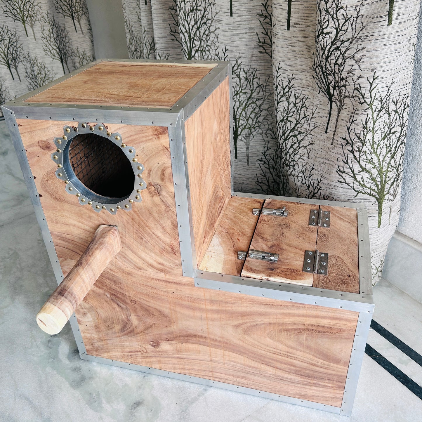 African Grey Parrot Wooden Breeding Box 24x24 Inch L Shape | 1 Inch Thick Wood Nest Box with Double Door & Full Inner Wire Net Gray Parrot Box
